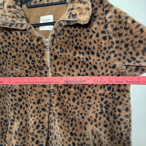 Abercrombie & Fitch A&F Leopard Faux Fur 1/4 Zip Pullover Mob Wife Jacket Large - Picture 6 of 7